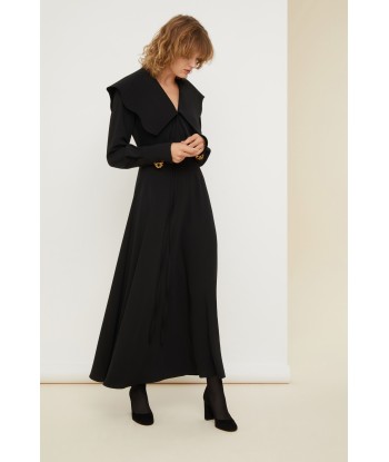 Maxikleid mit Oversize-Kragen les muscles