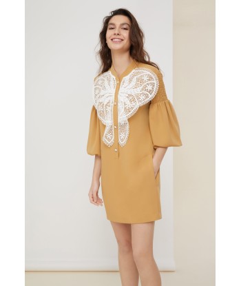 Kleid mit Spitzen-Plastron paiement sécurisé